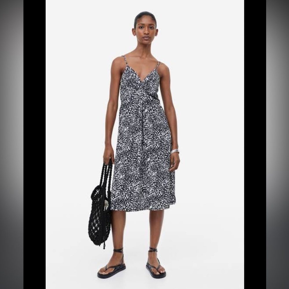 H&M DRESS - Picture 6 of 10